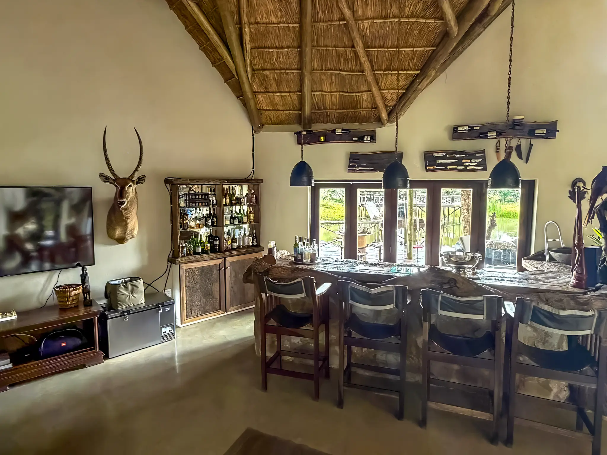 bar